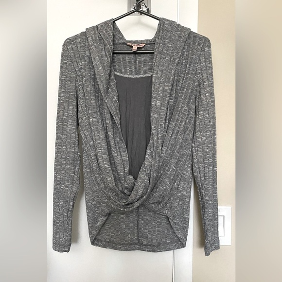 Juicy Couture Gray Hooded Faux Wrap Lightweight Sweater Top Size Small - Picture 5 of 11